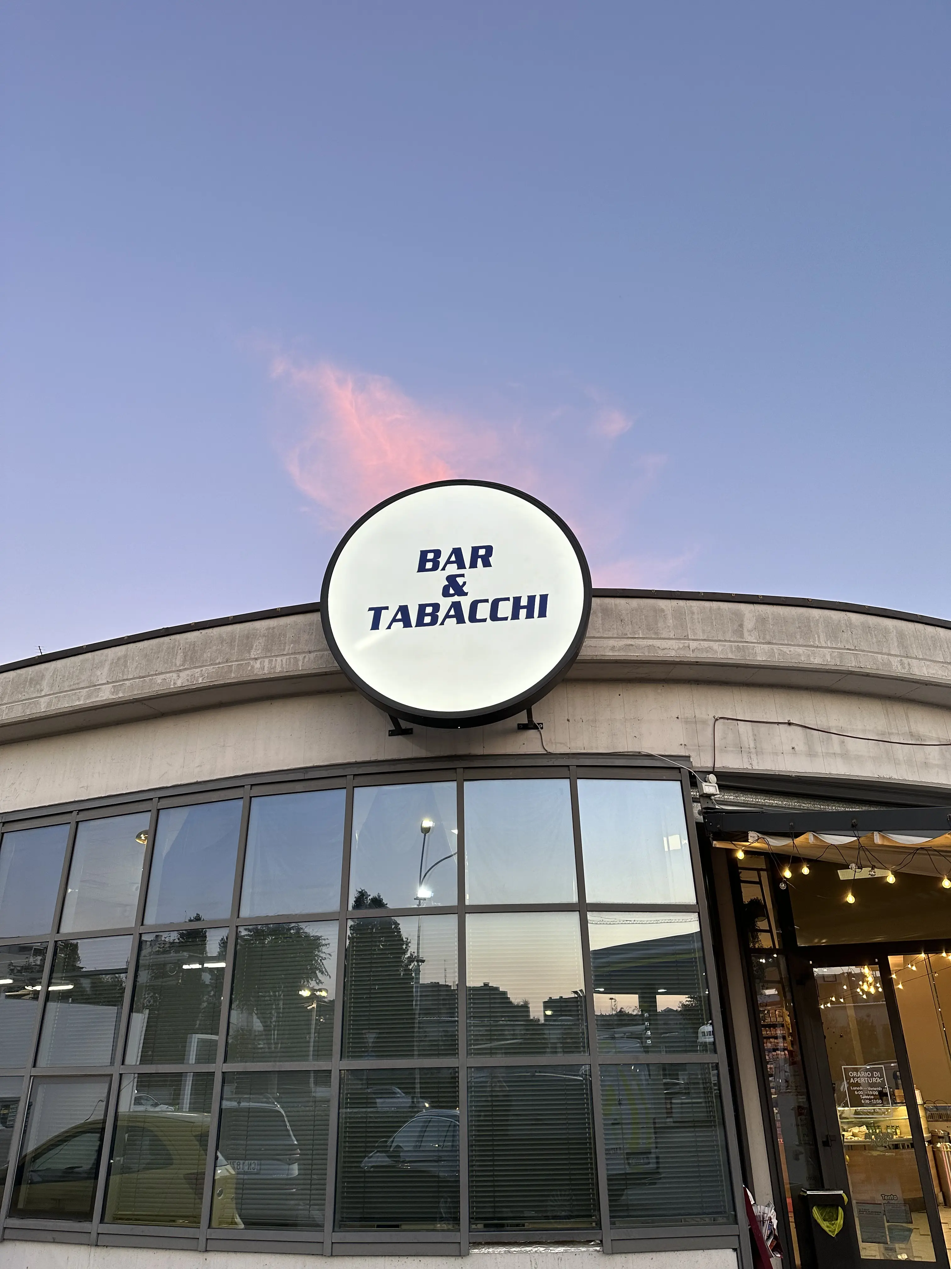 Insegna tonda luminosa per bar e tabacchi